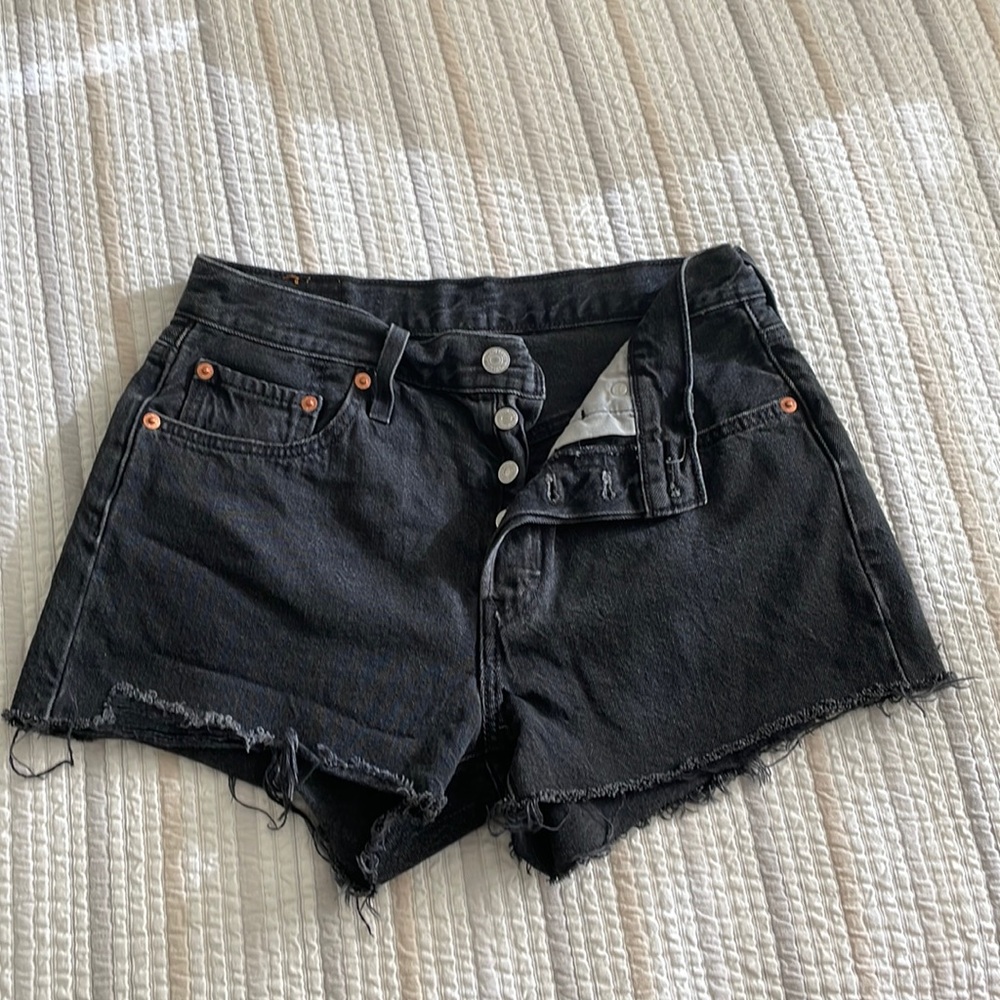 501 high waisted Levi shorts